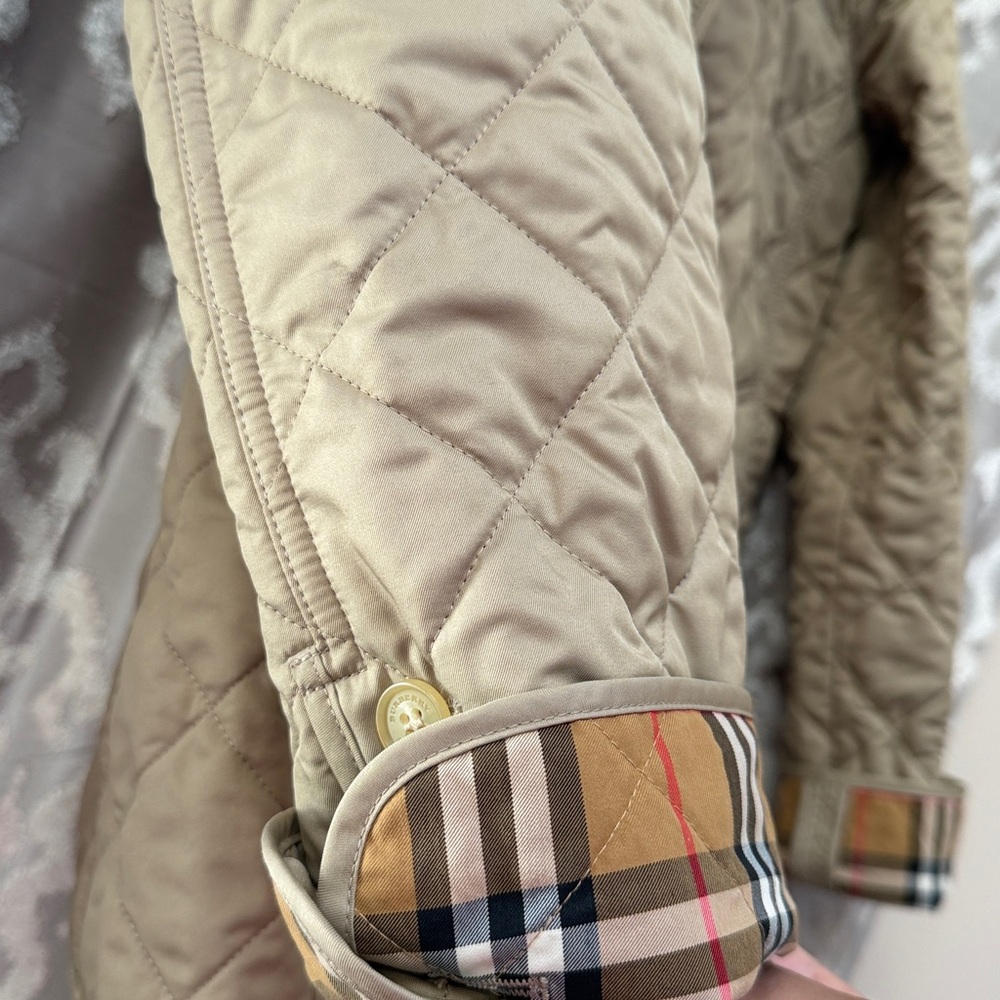 Burberry Tan Quilted Plaid Jacket Size Medium - Picture 5 of 11